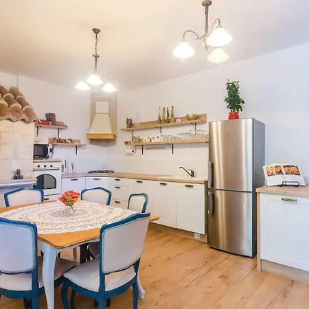 Three-bedroom In Σπίτι διακοπών